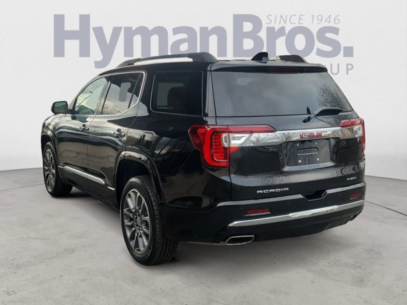 Used 2023 GMC Acadia Denali w/ Trailering Package AWD/4WD image 5