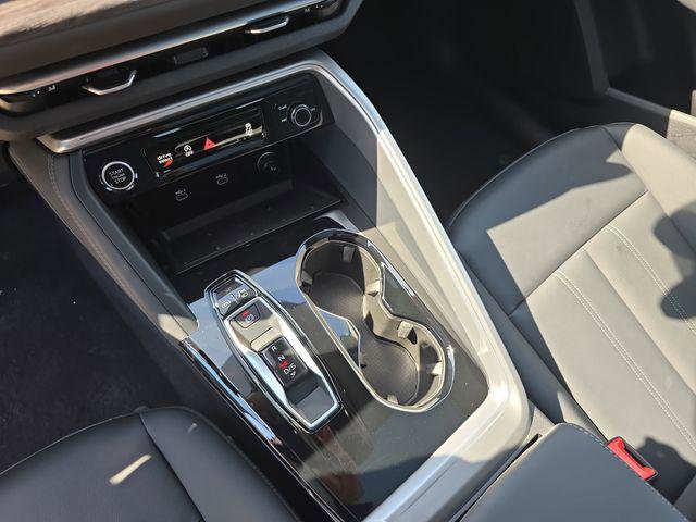 Certified 2025 Audi Q5 Premium w/ Convenience Package AWD/4WD image 28