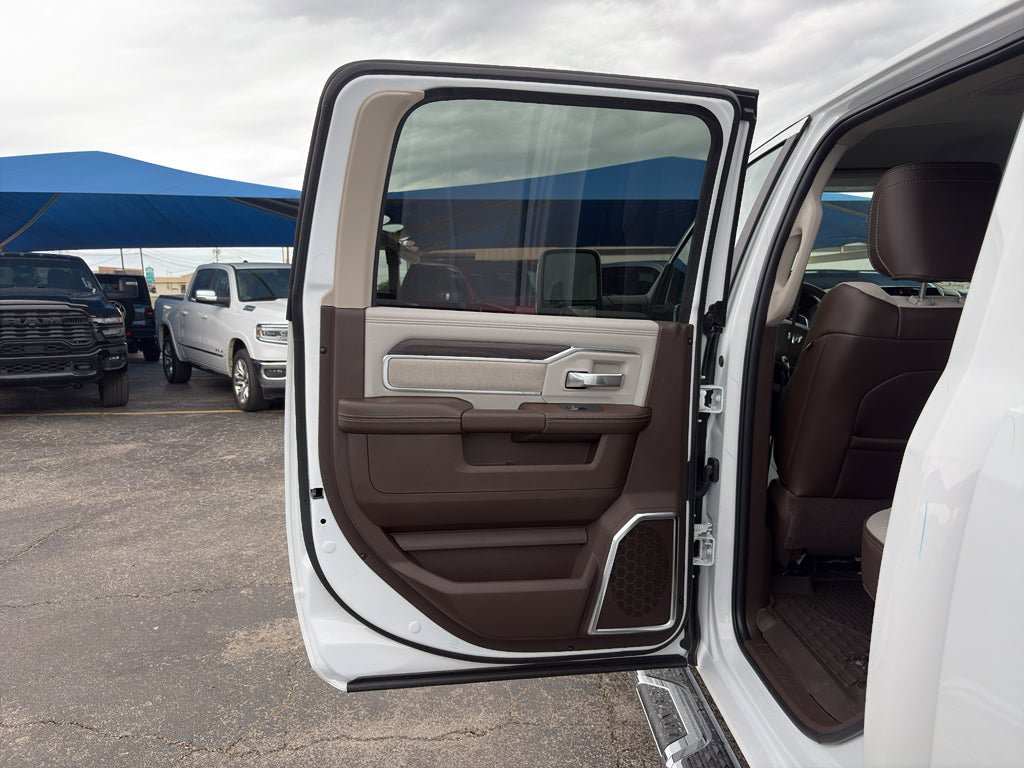 New 2026 RAM 3500 Laramie AWD/4WD image 12