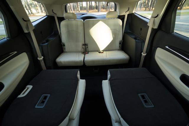 Used 2024 Buick Enclave Essence w/ Sport Touring Edition image 30