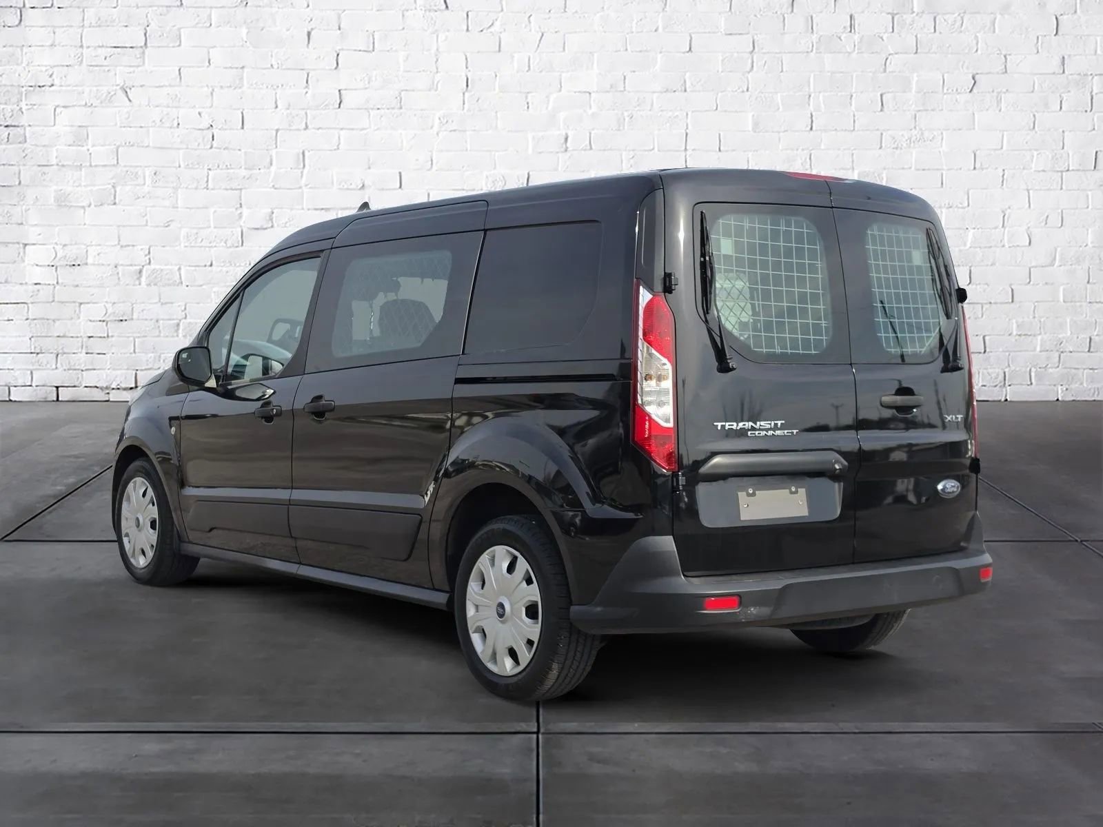 Used 2021 Ford Transit Connect XLT image 5