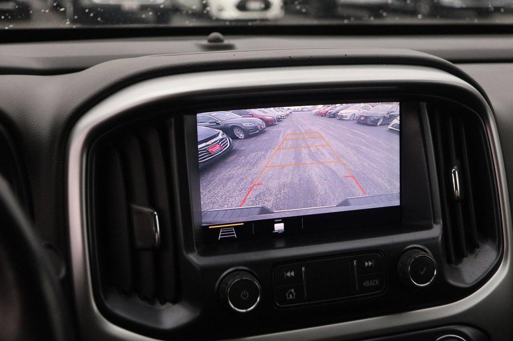 Used 2019 Chevrolet Colorado LT w/ Luxury Package, Chrome RWD image 17