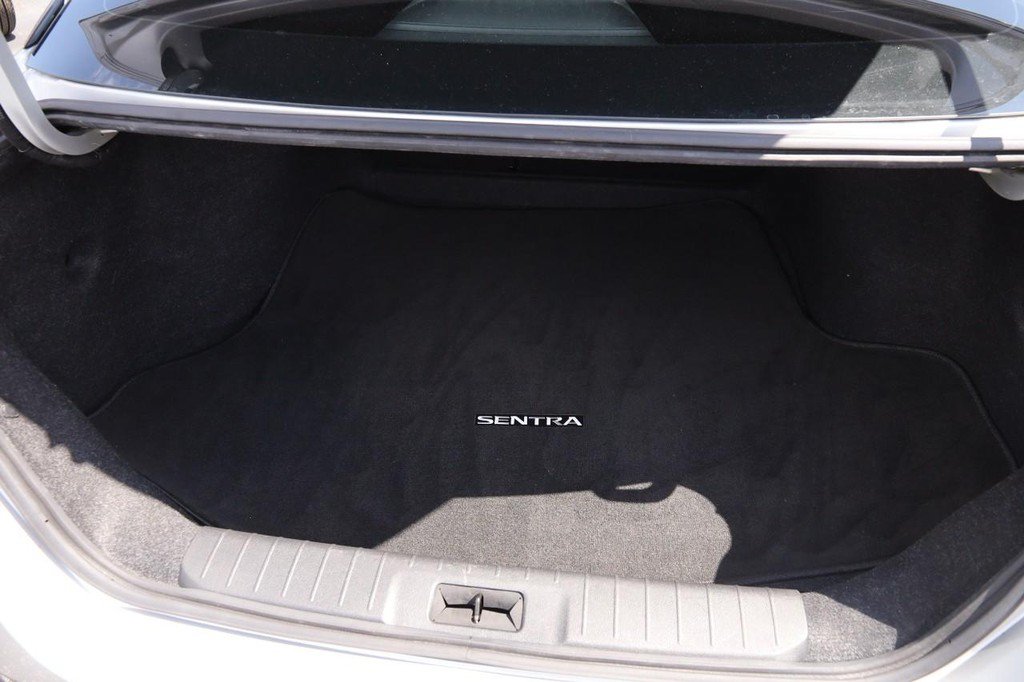 Used 2020 Nissan Sentra SV FWD image 7