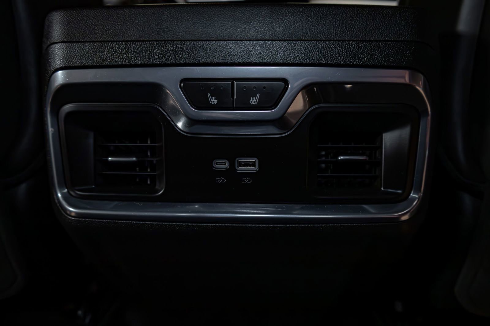 Used 2025 GMC Sierra 1500 Denali Ultimate image 25