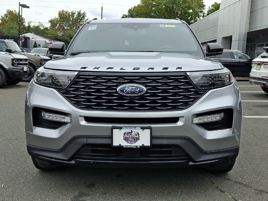 Used 2023 Ford Explorer ST-Line w/ Class IV Trailer Tow Package AWD/4WD image 5