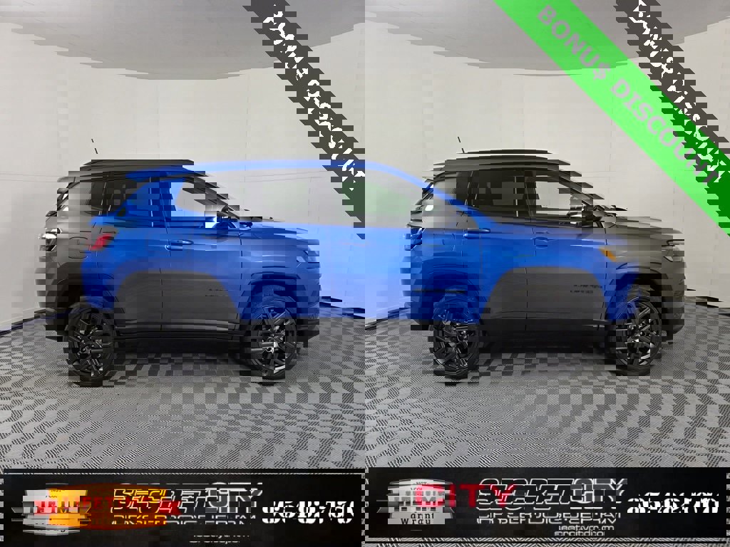 New 2026 Jeep Compass Latitude image 8