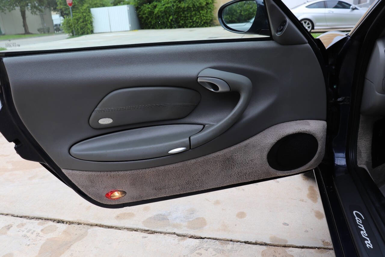 Used 2003 Porsche 911 Carrera image 20