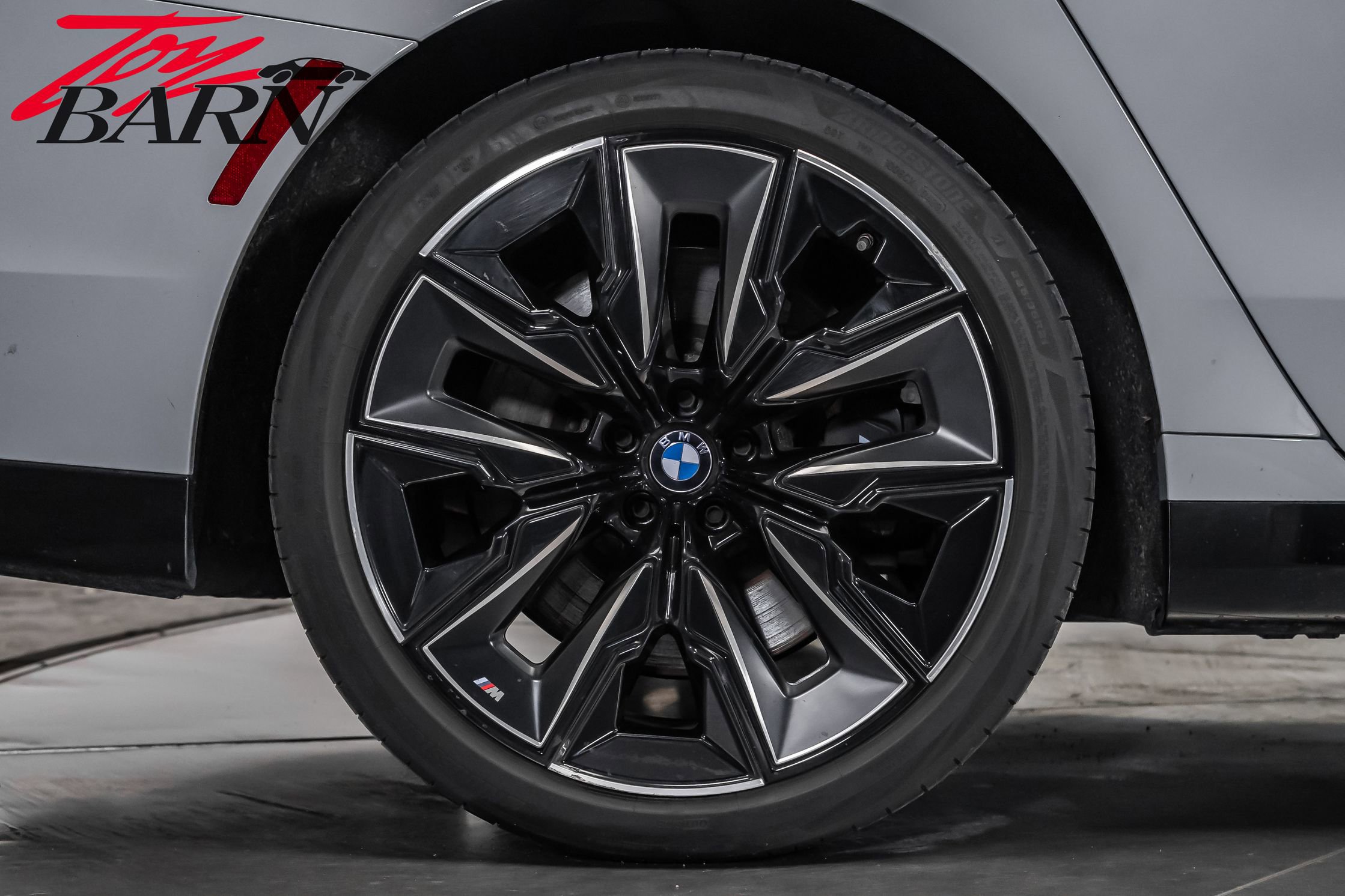 Used 2023 BMW 760i xDrive image 15