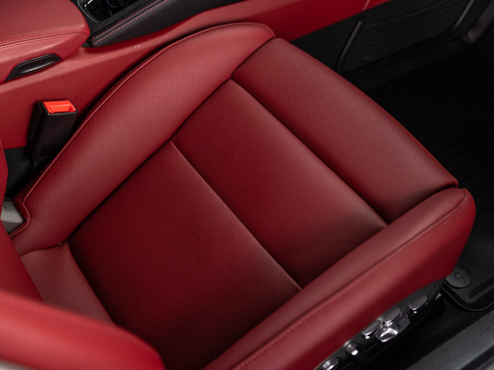 Certified 2021 Porsche 718 Cayman GTS RWD image 30