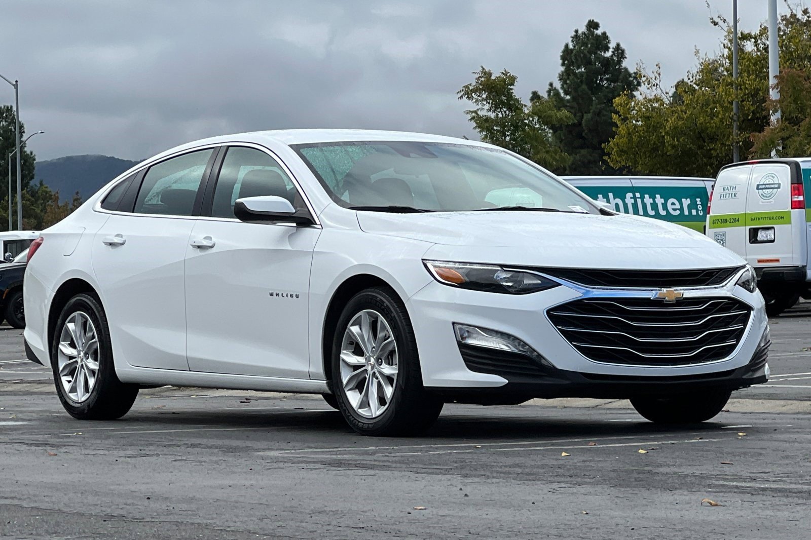 Certified 2024 Chevrolet Malibu LT image 2