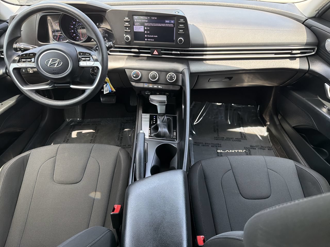 Used 2023 Hyundai Elantra SE FWD image 11