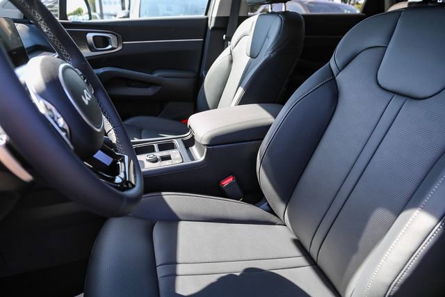 New 2025 Kia Sorento EX FWD image 17