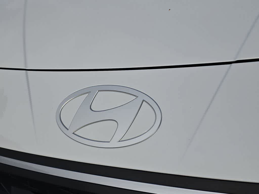 New 2026 Hyundai Elantra Sport FWD image 11