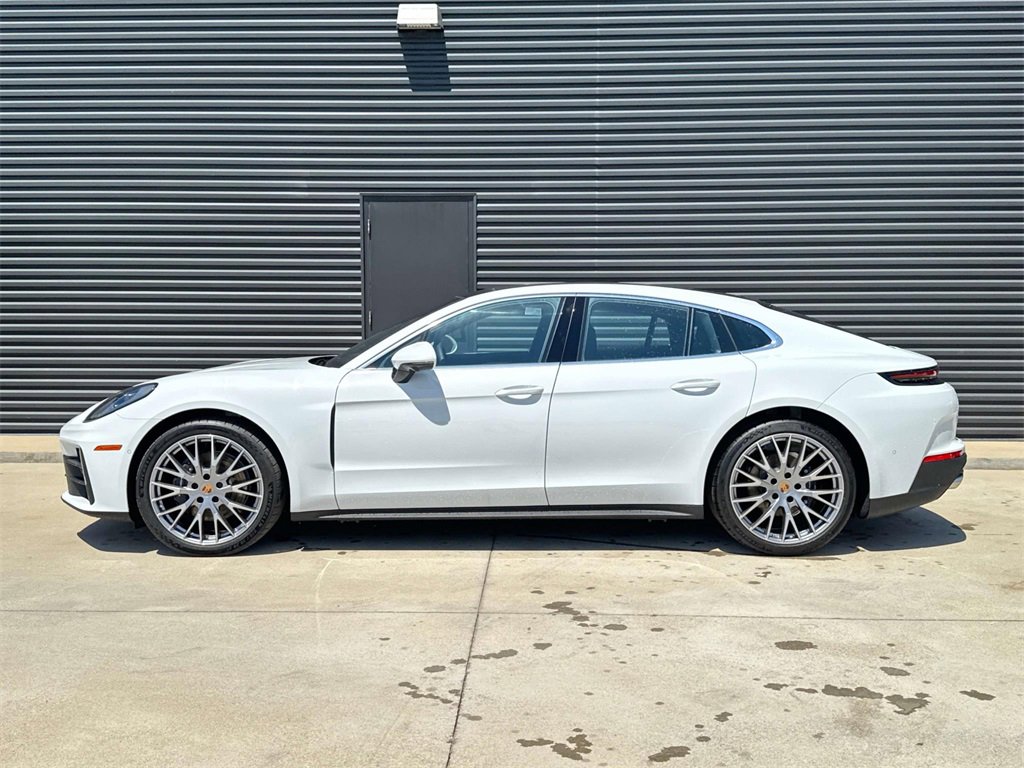 New 2025 Porsche Panamera 4 image 2
