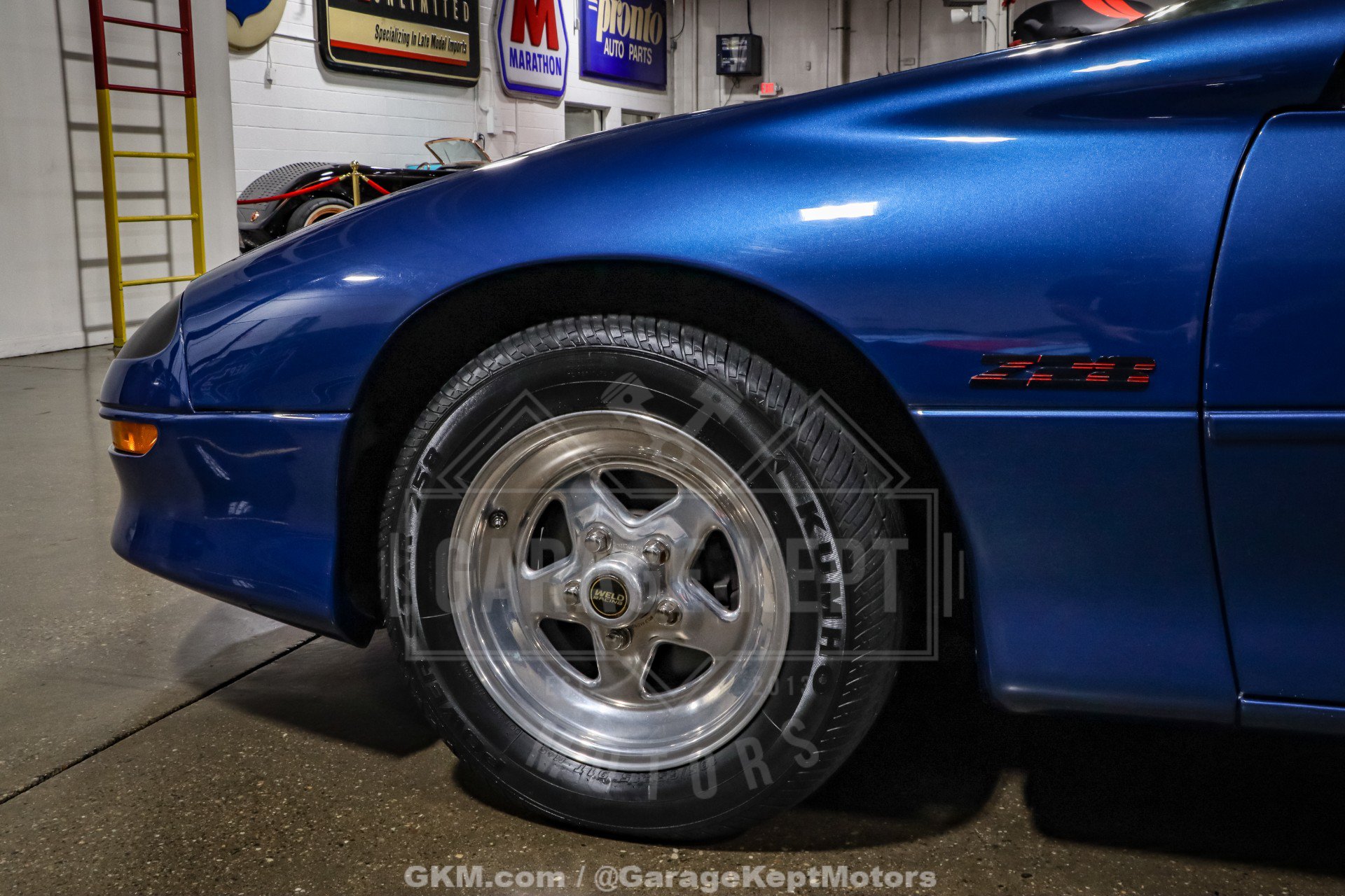 Used 1994 Chevrolet Camaro Z28 RWD image 32