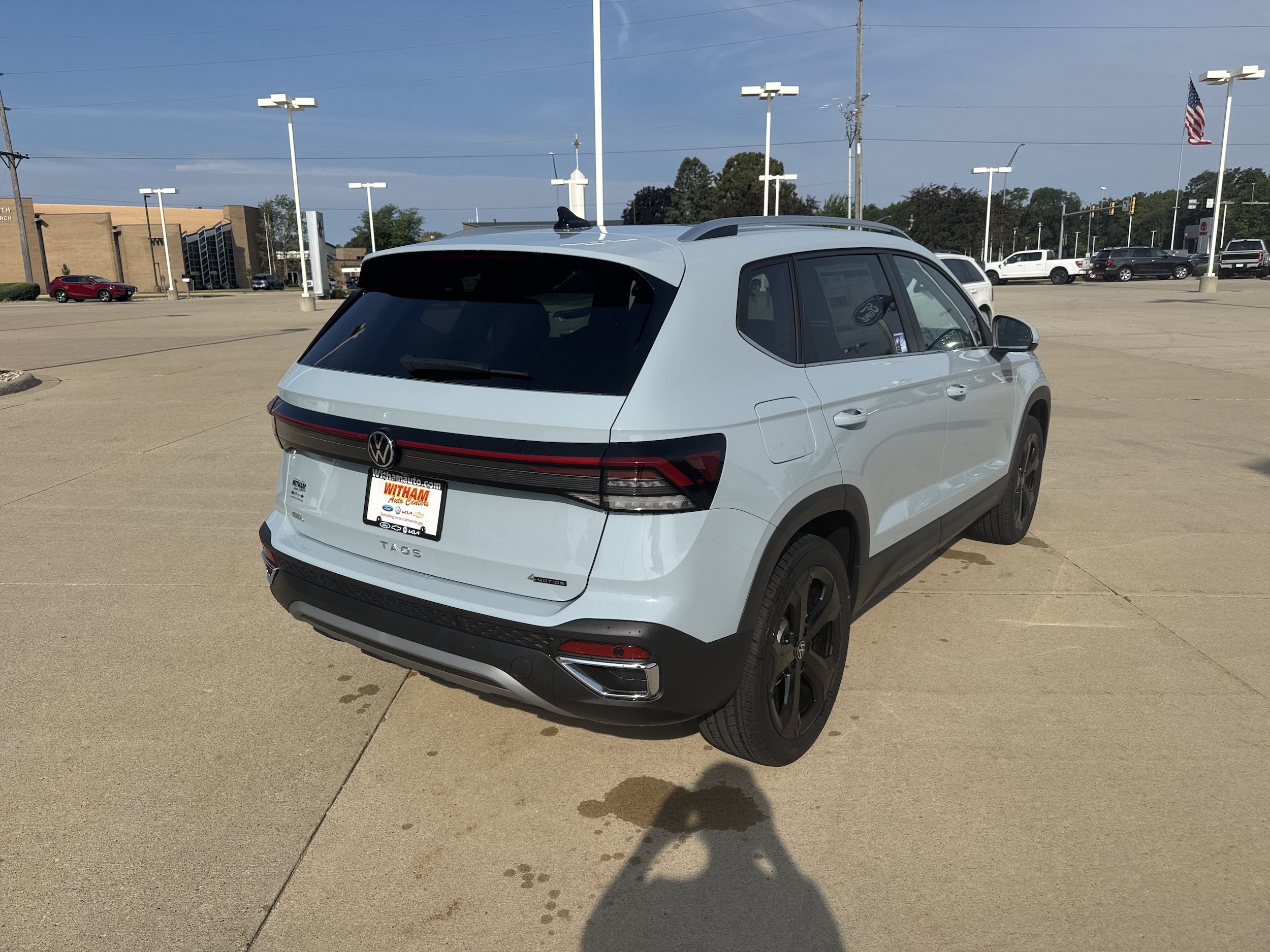 New 2026 Volkswagen Taos SEL AWD/4WD image 4