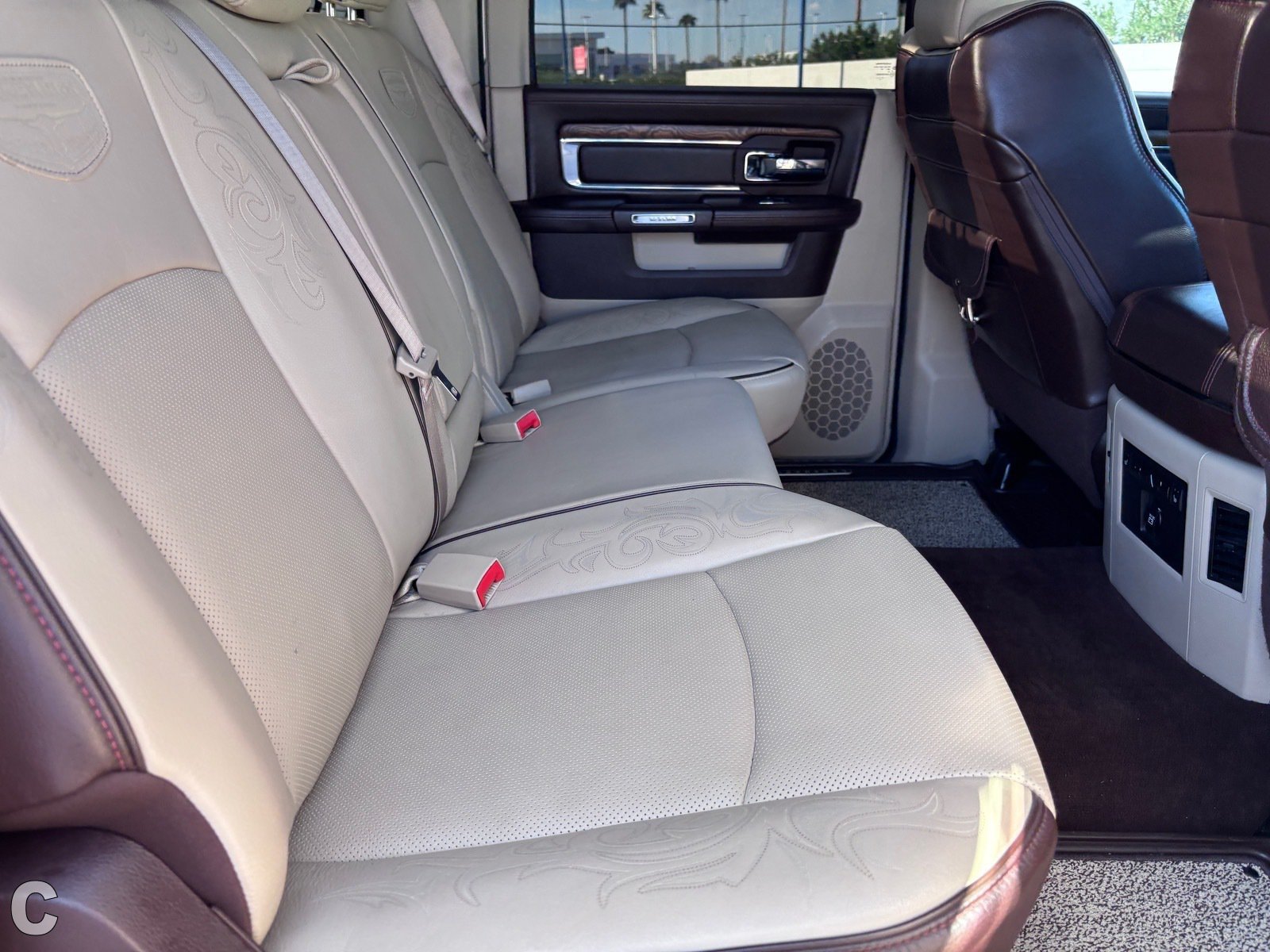 Used 2018 RAM 1500 Laramie Longhorn w/ Longhorn Southfork Package AWD/4WD image 13