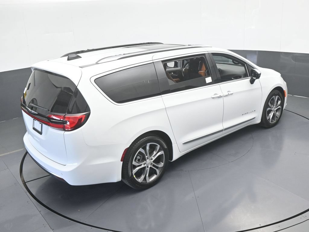 New 2026 Chrysler Pacifica Pinnacle FWD image 51