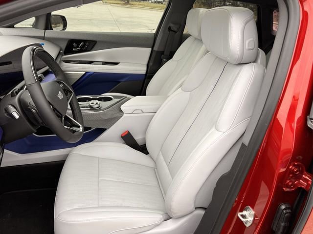 New 2026 Cadillac Optiq Sport 2 image 20