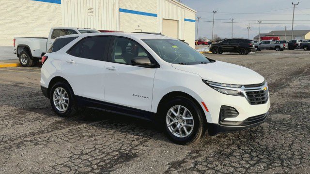 Certified 2024 Chevrolet Equinox LS w/ LS Convenience Package image 2