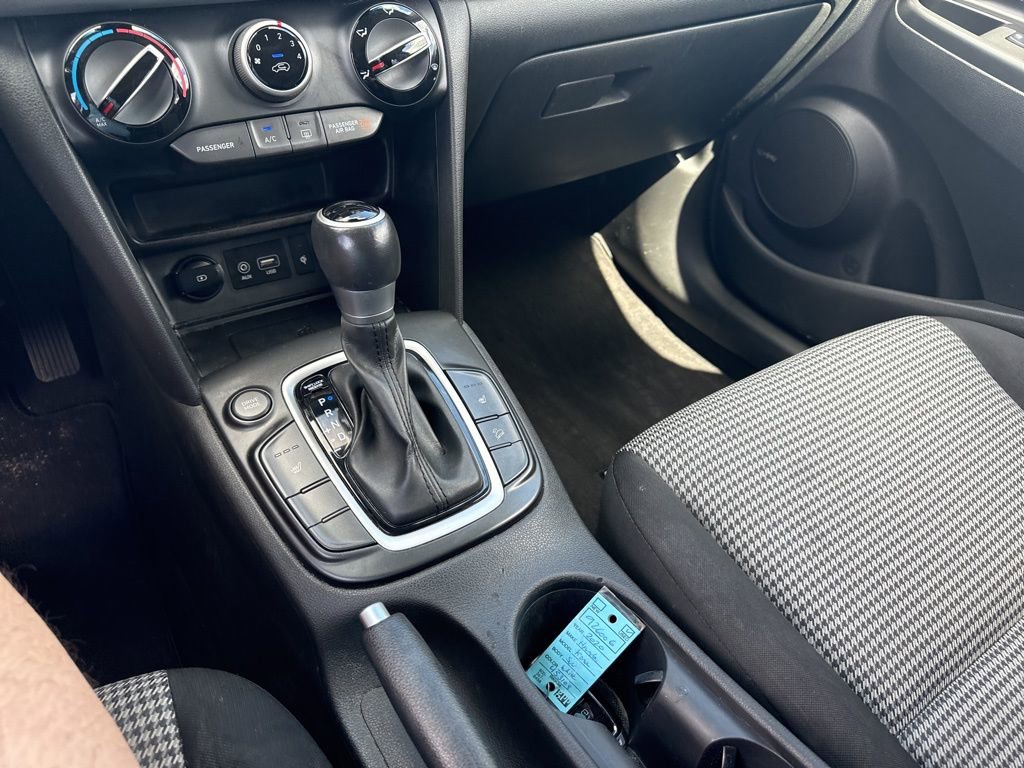 Used 2020 Hyundai Kona SEL Plus image 17