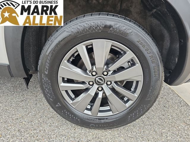 Used 2025 Nissan Pathfinder SV FWD image 32