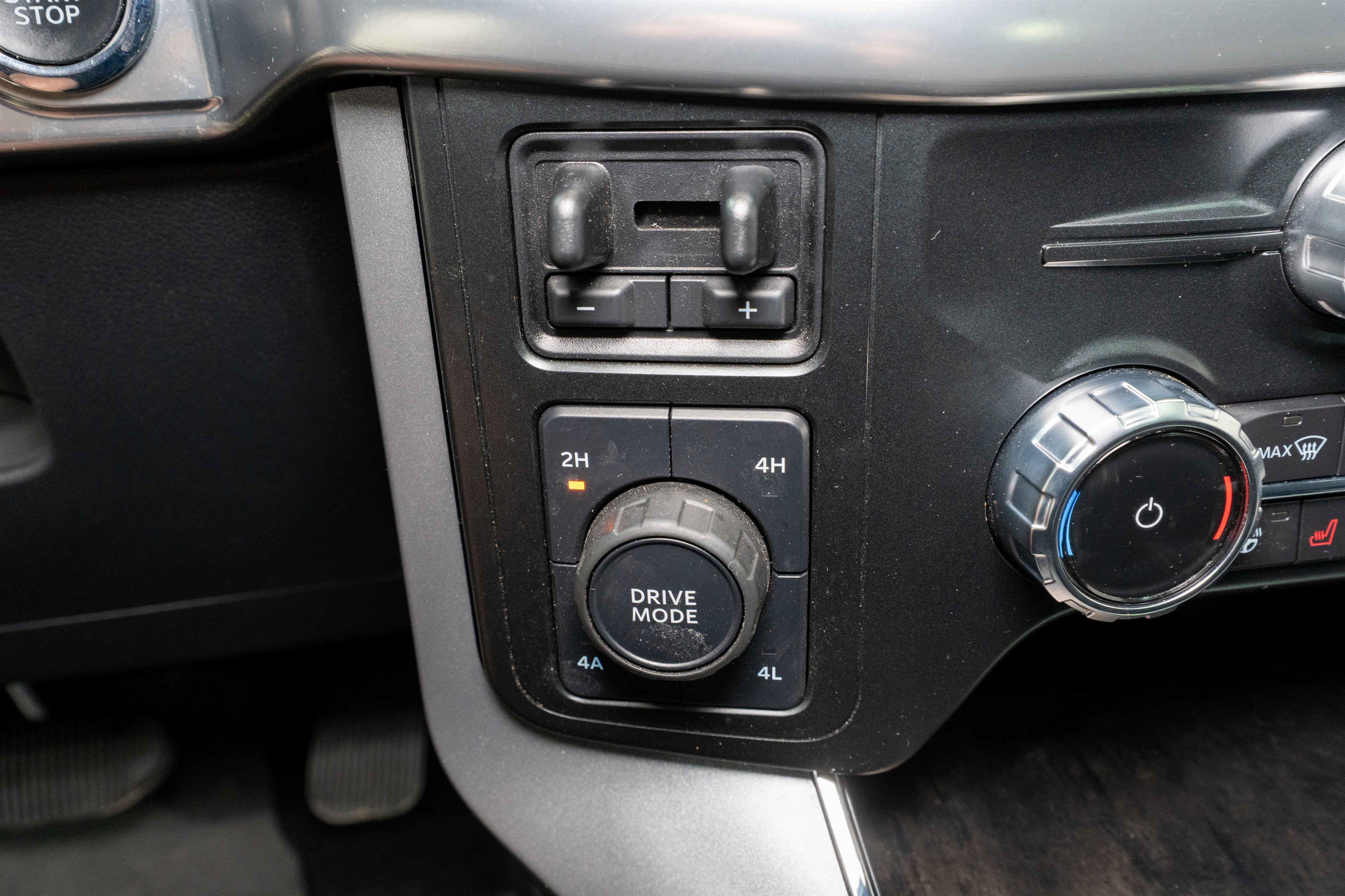 Used 2023 Ford F150 Lariat w/ Equipment Group 502A High AWD/4WD image 35
