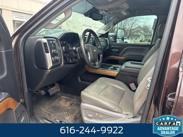 Used 2016 Chevrolet Silverado 3500 LTZ image 5