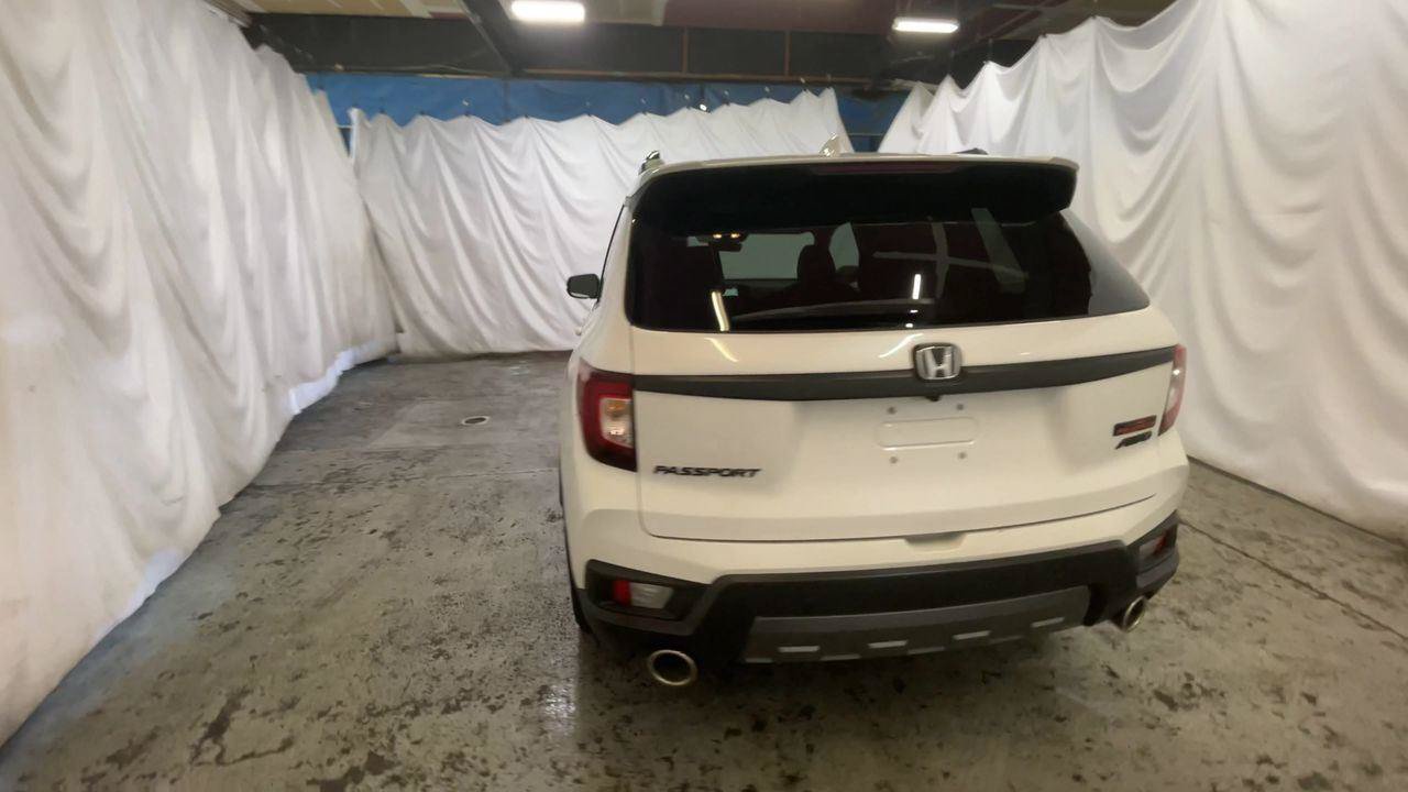 Certified 2023 Honda Passport TrailSport image 7