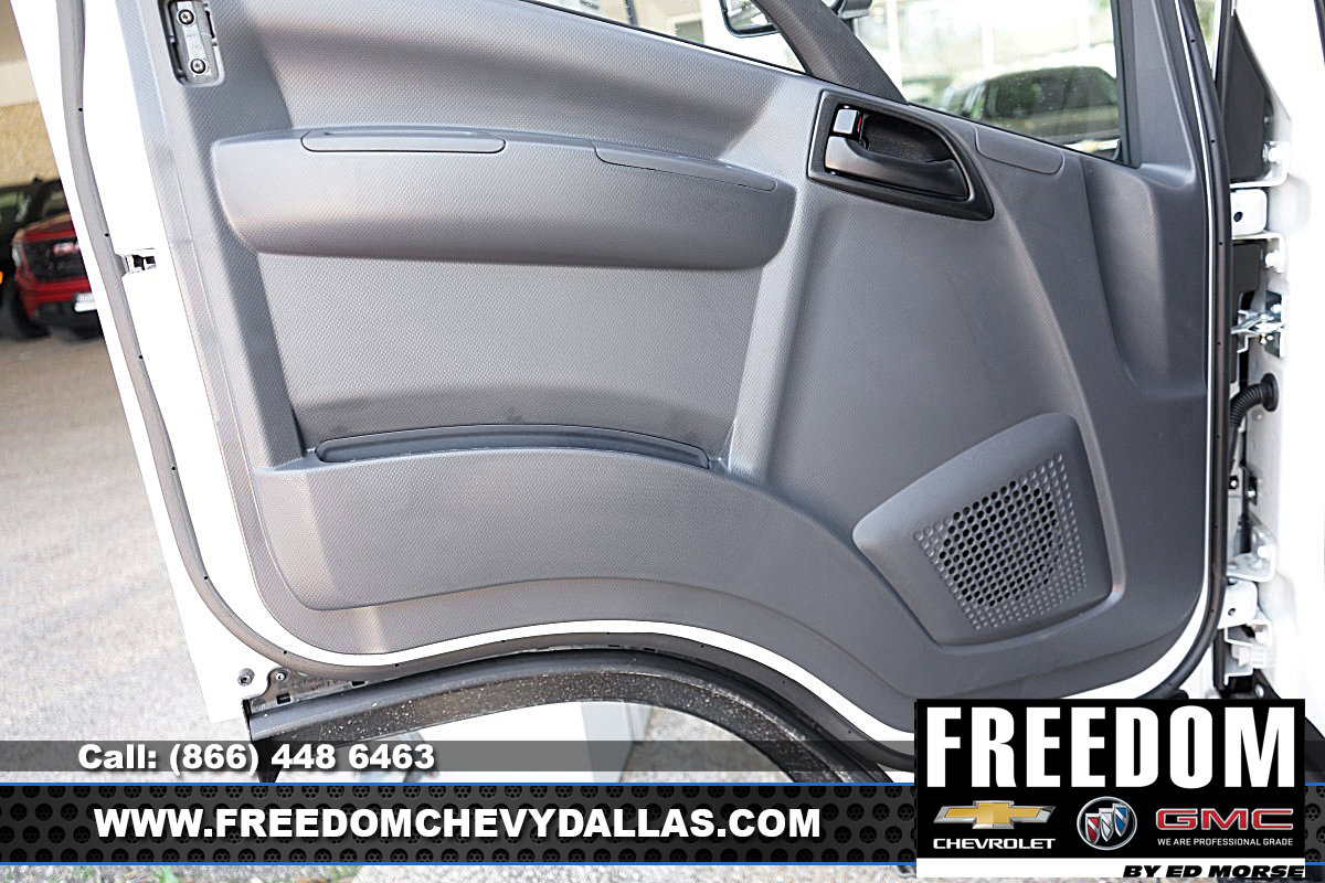 New 2024 Chevrolet Low Cab Forward image 31