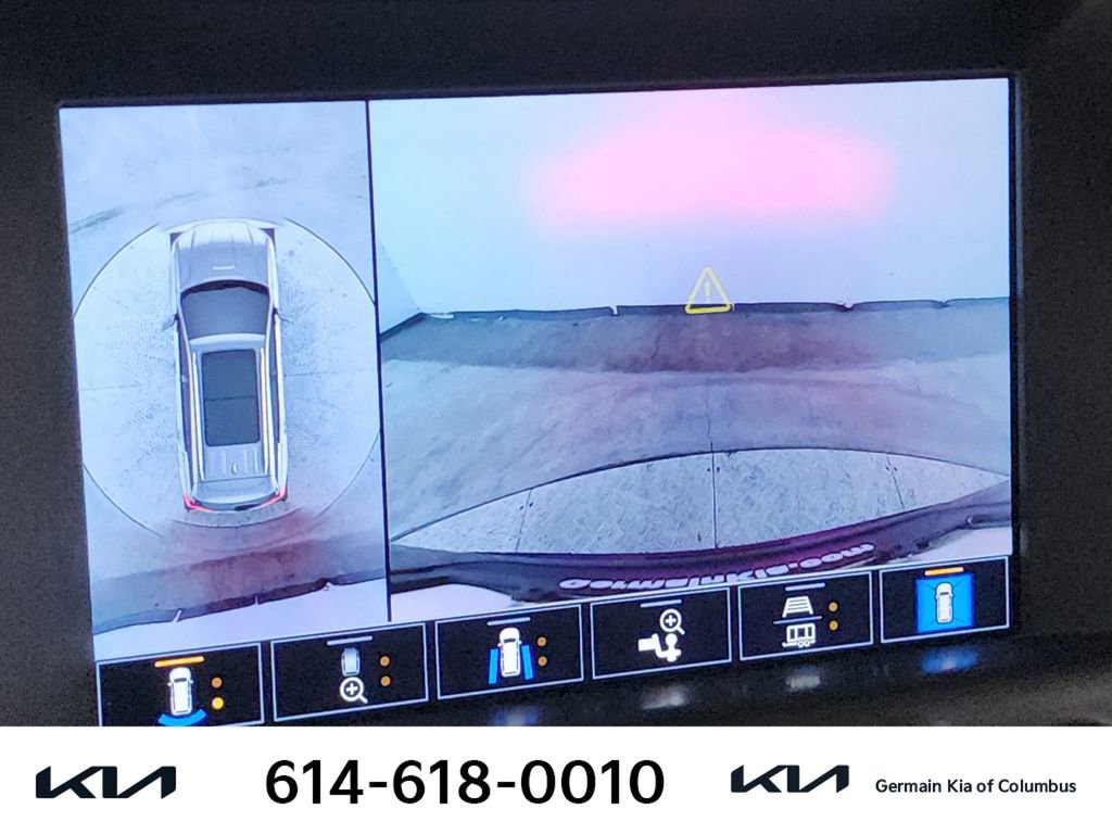 Used 2022 GMC Terrain SLT w/ Tech Package image 32