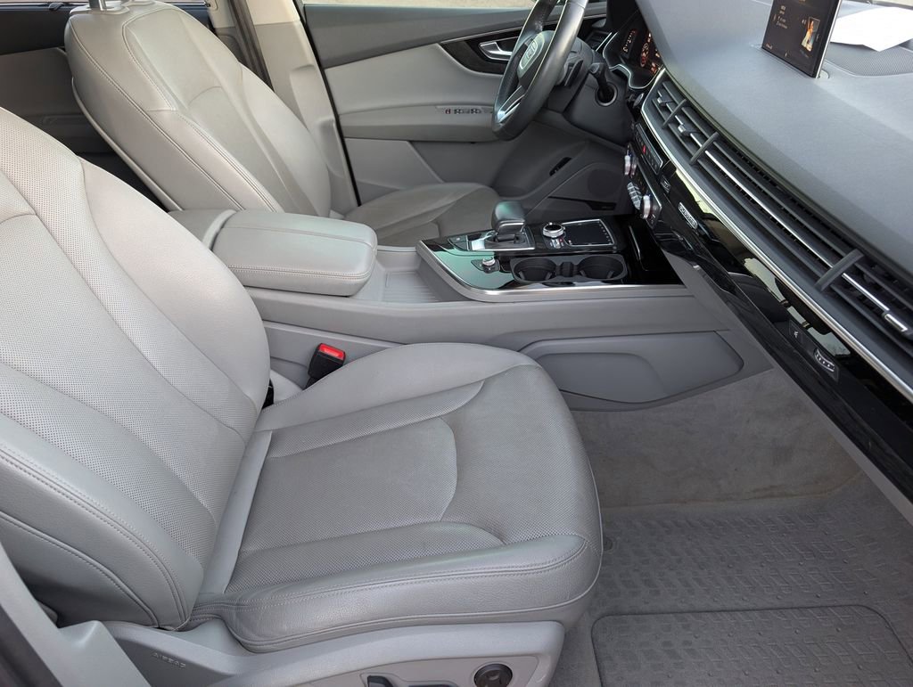 Used 2019 Audi Q7 3.0T Premium Plus w/ Premium Plus Package image 12