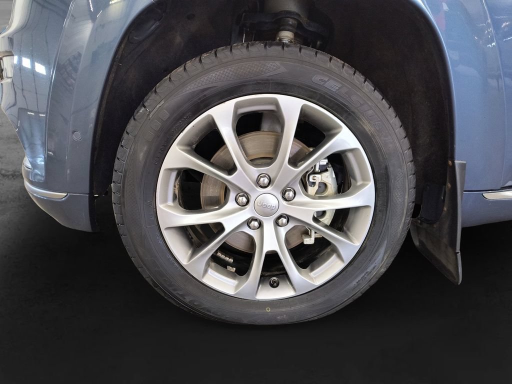 Used 2021 Jeep Grand Cherokee Summit AWD/4WD image 9