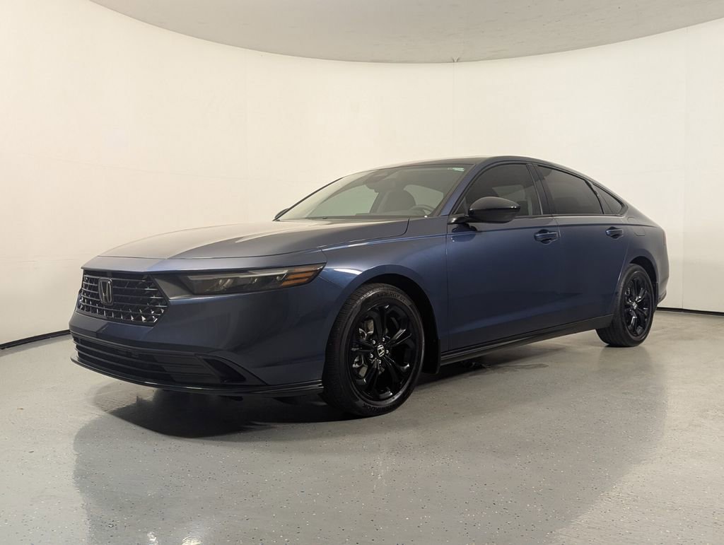 Used 2025 Honda Accord SE image 3