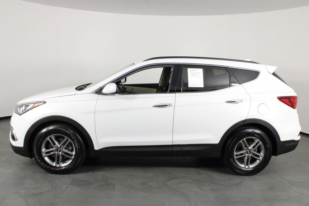 Used 2017 Hyundai Santa Fe Sport image 9