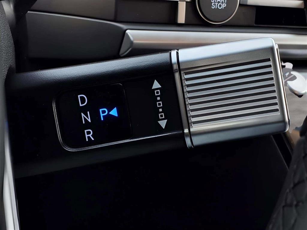 New 2026 Hyundai Santa Fe SE image 13