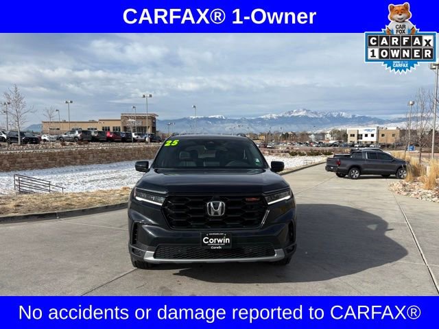 Used 2025 Honda Pilot TrailSport image 2