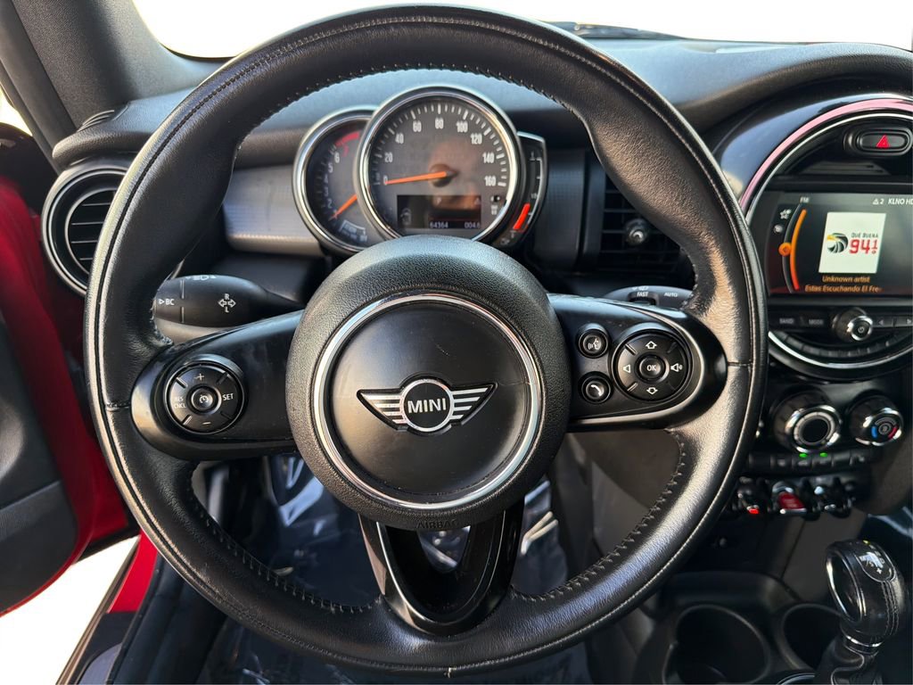 Used 2019 MINI Cooper Convertible image 18
