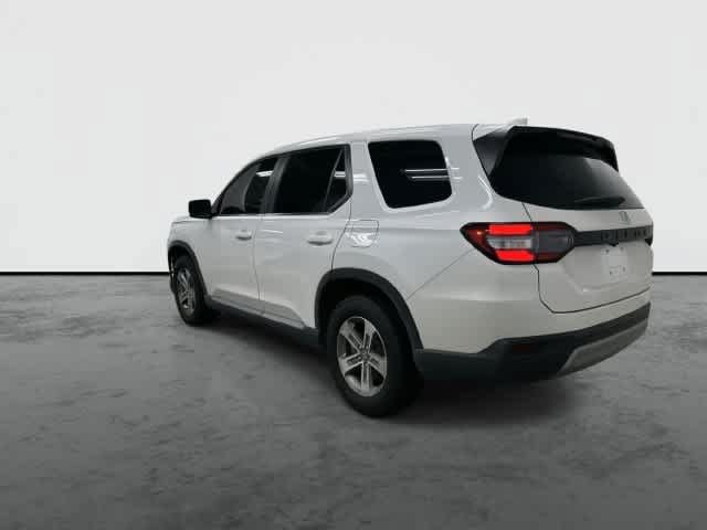 Certified 2025 Honda Pilot EX-L image 2