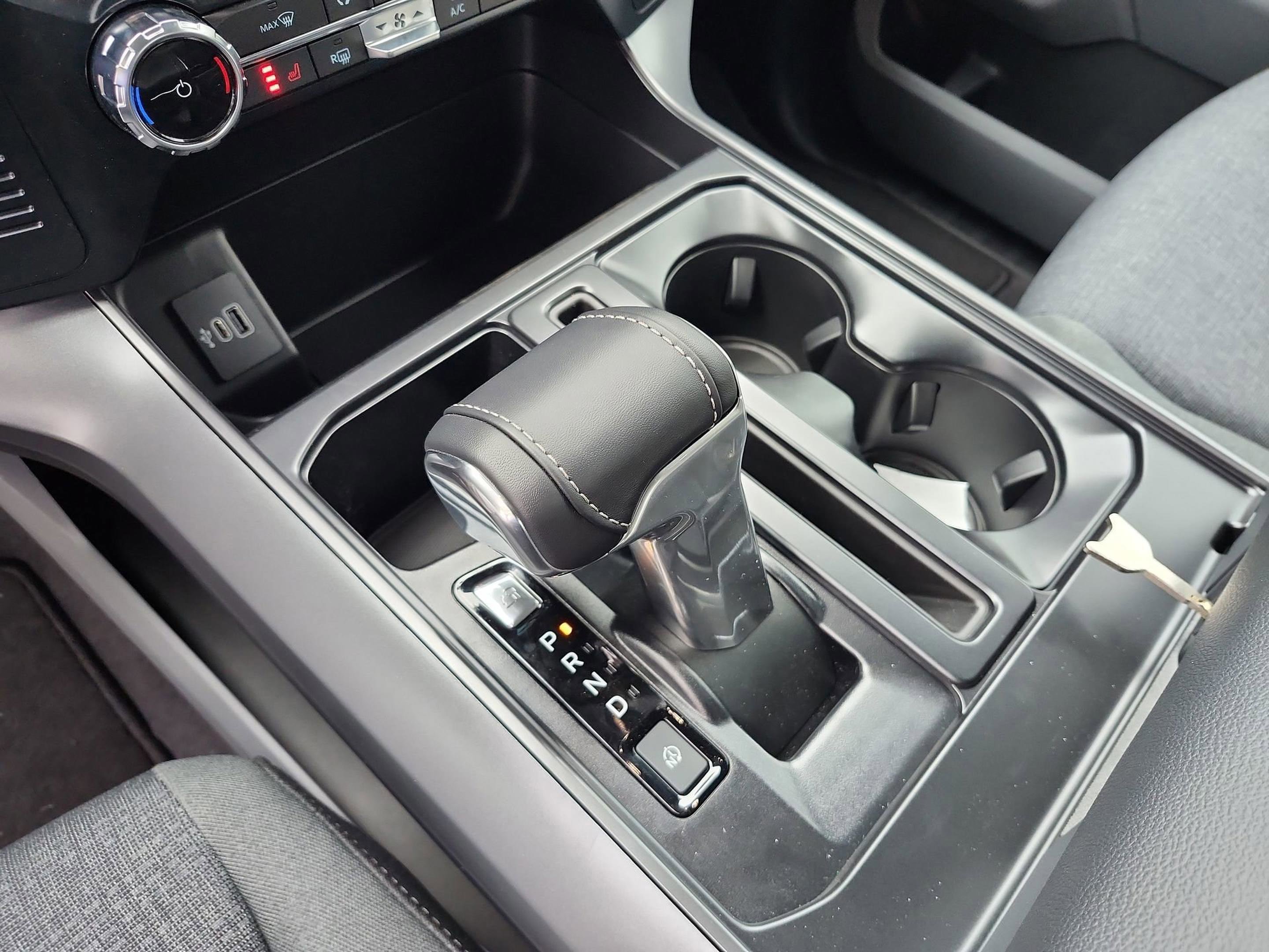 New 2025 Ford F150 Lightning XLT image 15