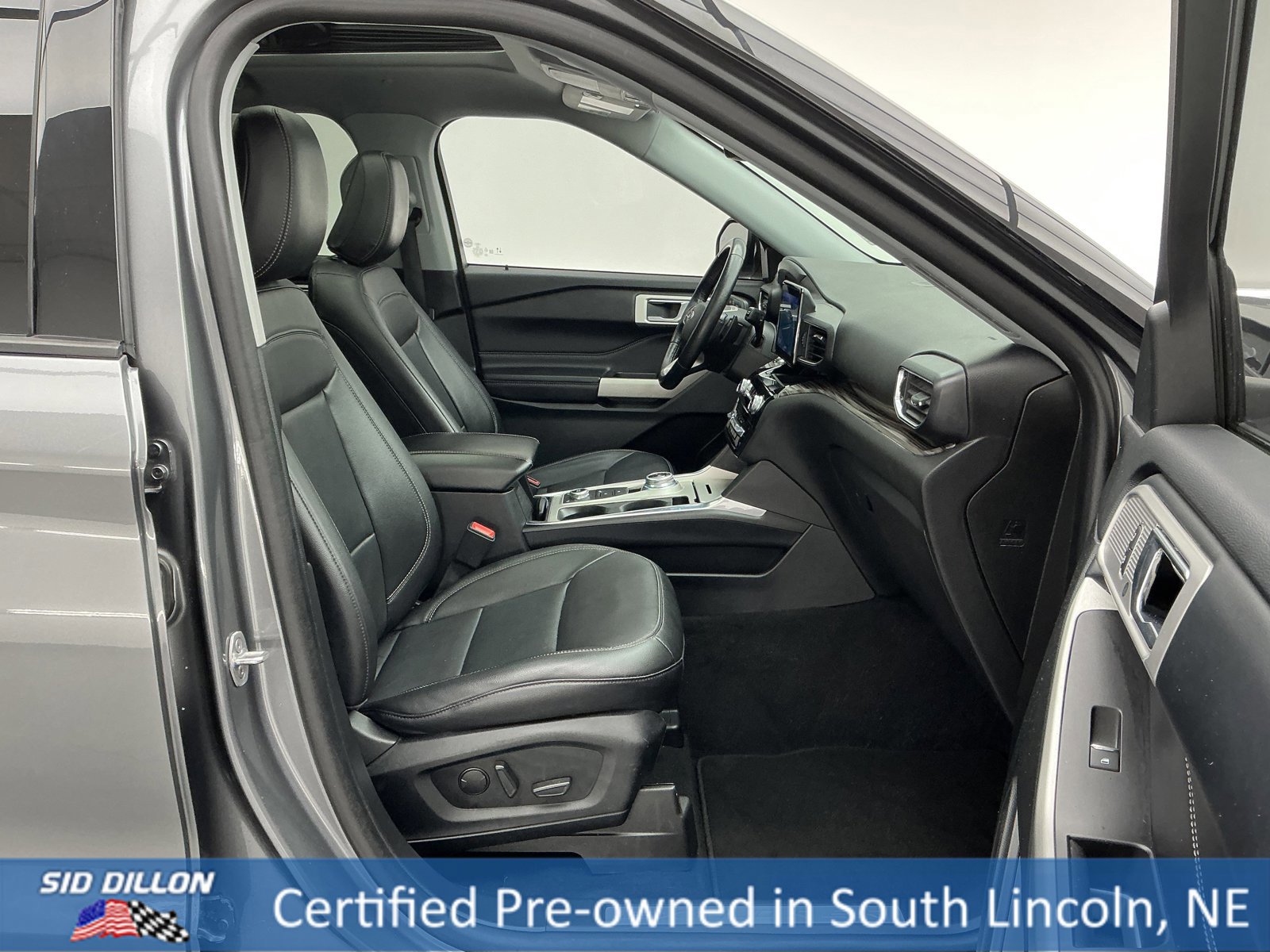 Used 2021 Ford Explorer Limited w/ Hybrid Equipment Group 310A image 27