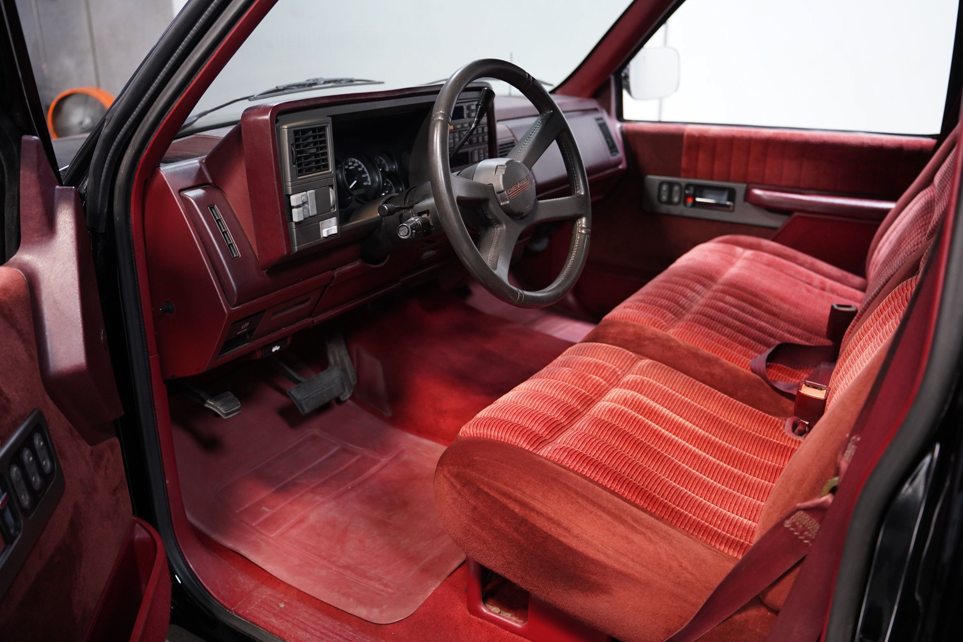 Used 1994 Chevrolet Silverado 1500 2WD Regular Cab image 4