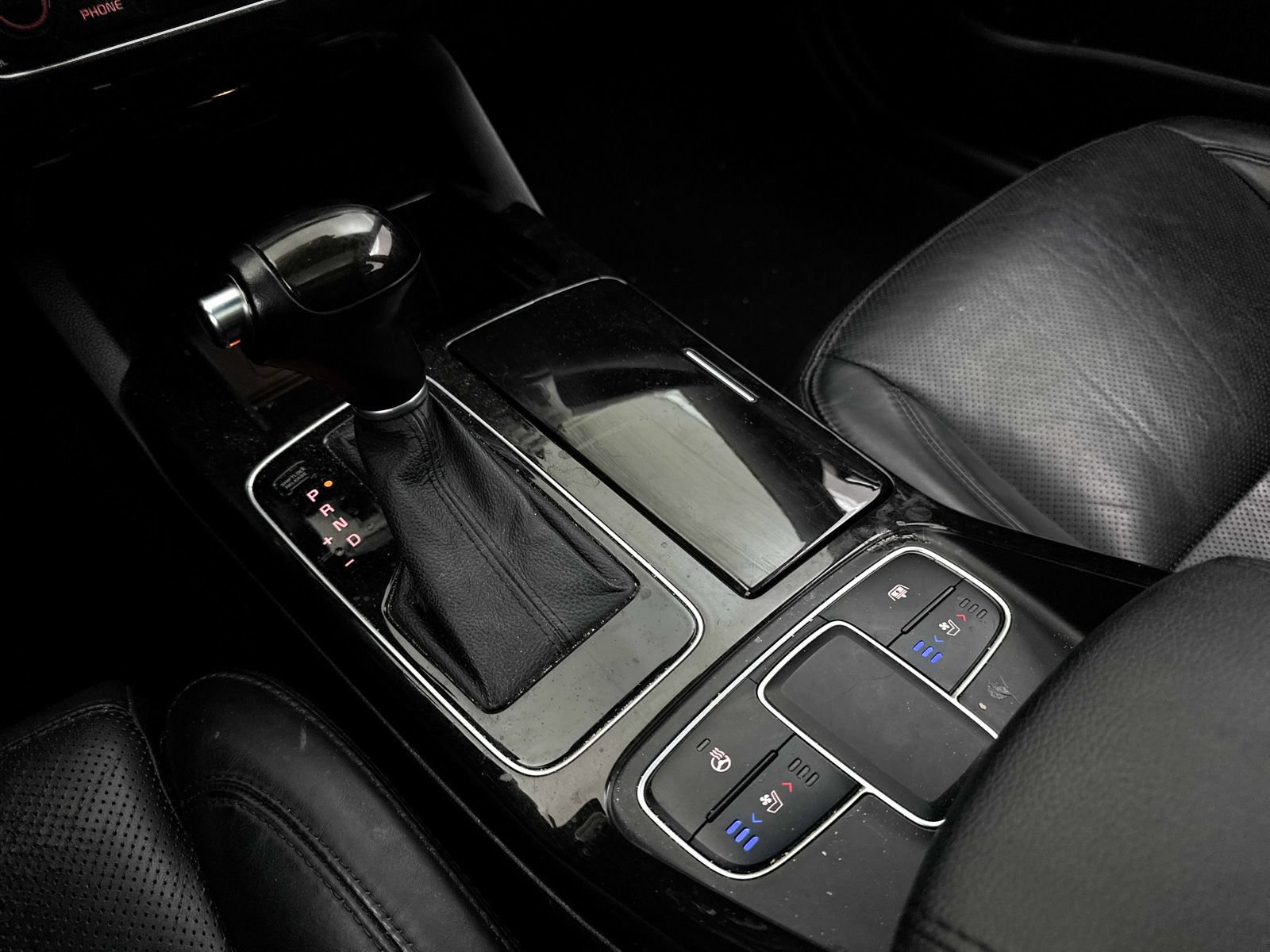 Used 2014 Kia Cadenza Premium w/ Luxury Package FWD image 21