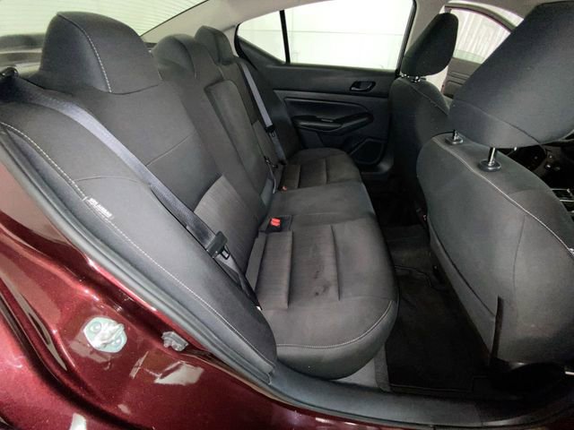 Used 2024 Nissan Altima 2.5 SV FWD image 31