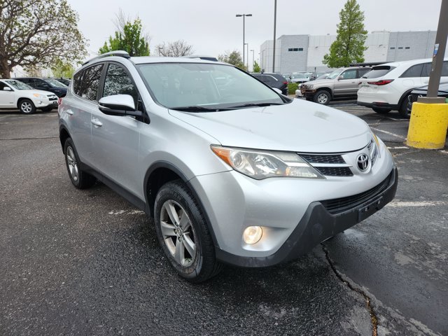 Used 2015 Toyota RAV4 XLE FWD image 7