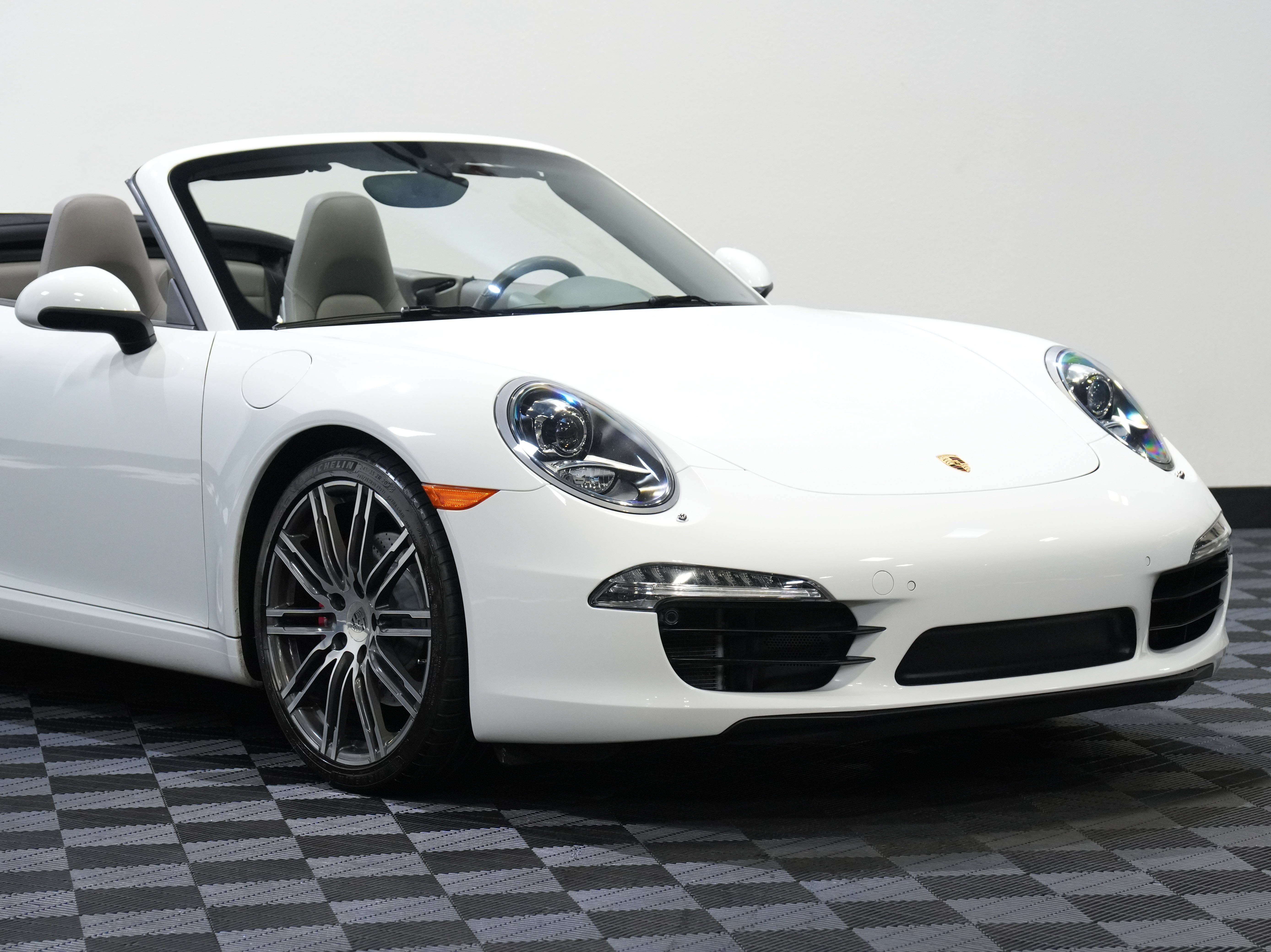 Used 2016 Porsche 911 Carrera S w/ Sport Chrono Package RWD image 10