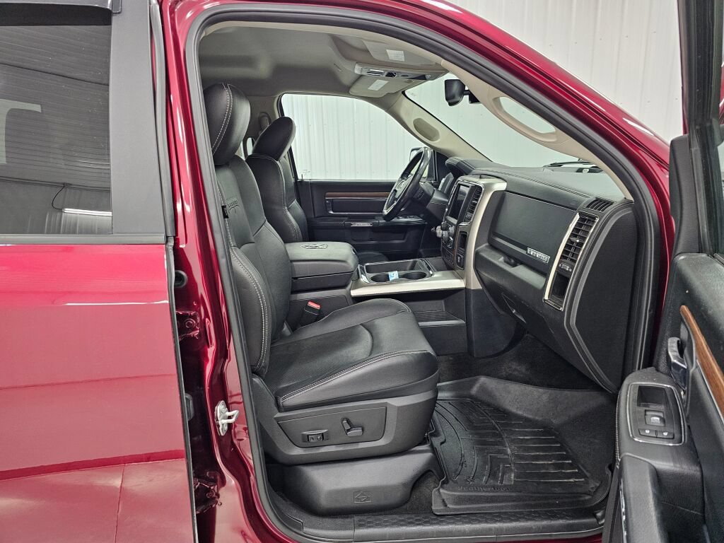 Used 2017 RAM 1500 Laramie w/ Convenience Group AWD/4WD image 19