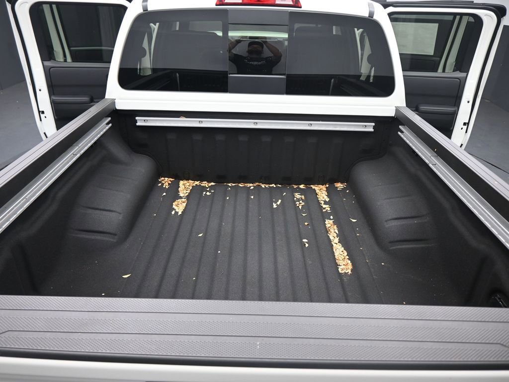 New 2026 Nissan Frontier SV image 17