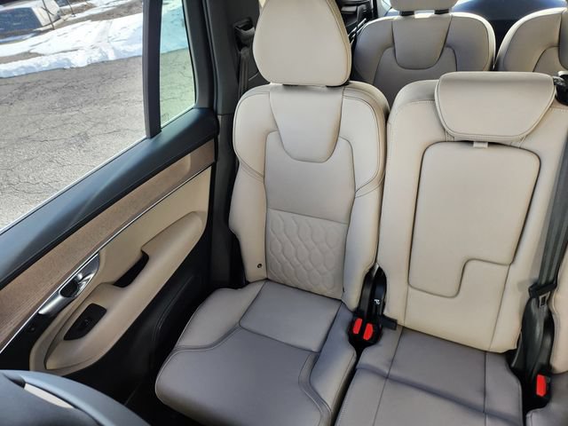 New 2026 Volvo XC90 B6 Plus w/ Protection Package Premier AWD/4WD image 13