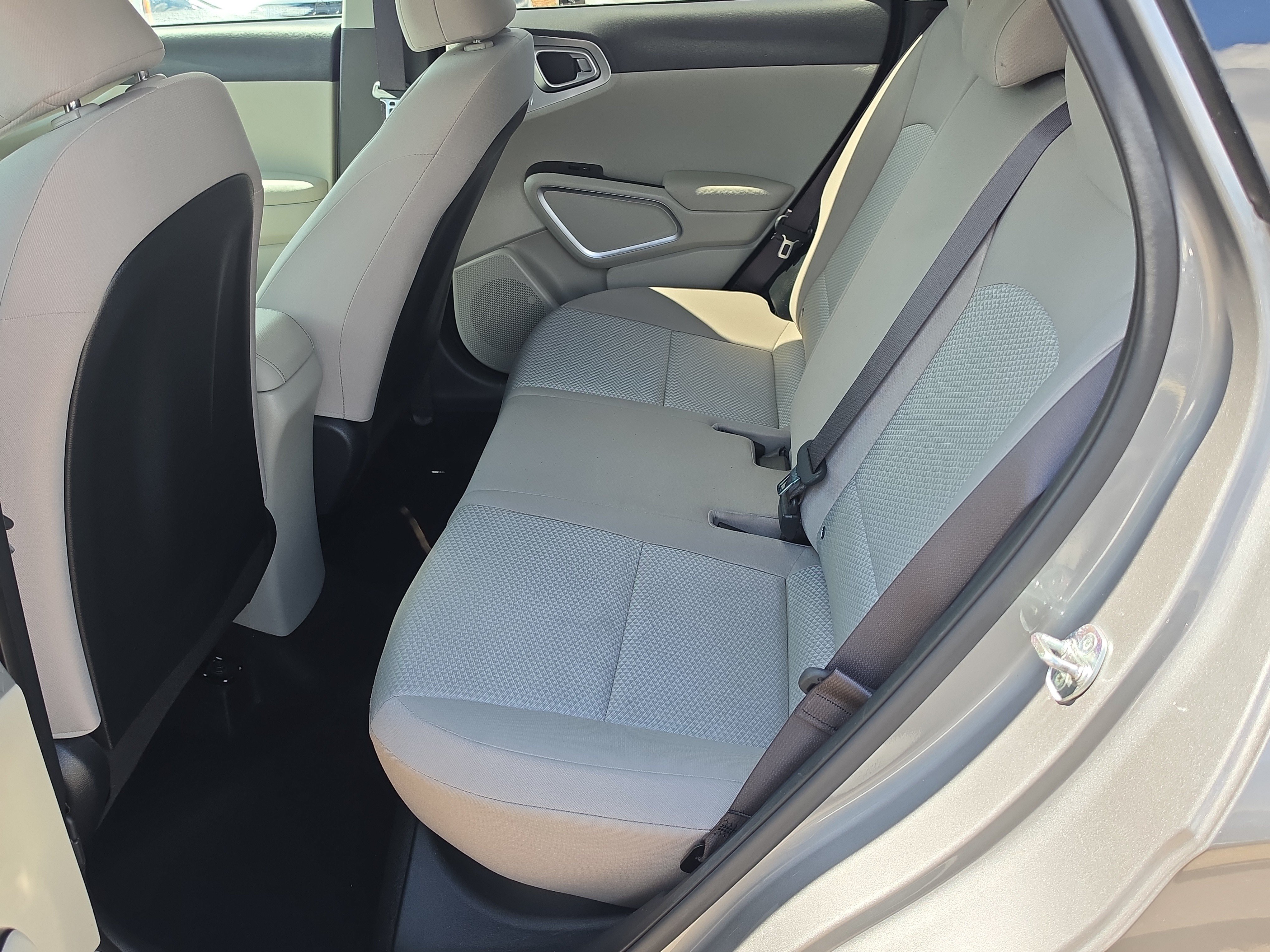Certified 2024 Kia Soul LX FWD image 16